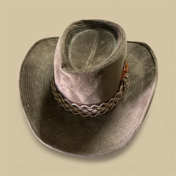 Tan and Brown Western Cowboy Hat W/ 70’s Decorative Distressed Band. - Picture 6 of 8